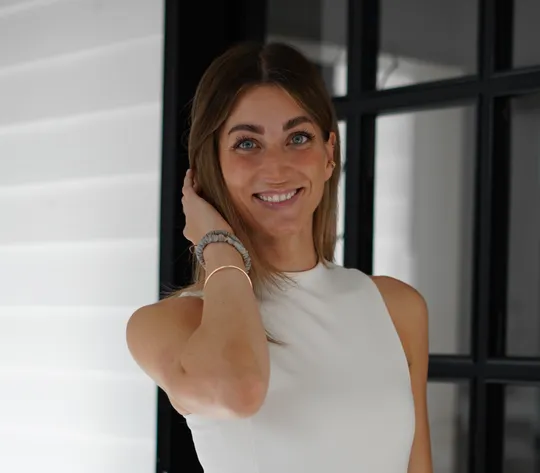 Britta – Barre, Yoga, Tone & Sculpt, Tanz, Gründerin & Inhaberin align
