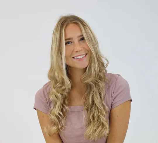 Mia – Vinyasa & Yin Yoga, M.Sc. Psychologin & Coachin